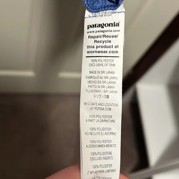 Patagonia heathered Blue Short Sleeve Tee Crew Neck graphic tee - Picture 4 of 4